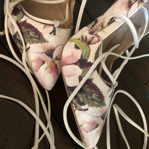 BCBGeneration Hayes Watercolor Floral Chalk Lace Up Heels - Picture 6 of 10